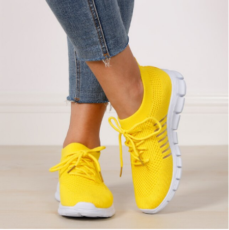 Modieuze dames sneakers met therapeutische eigenschappen.