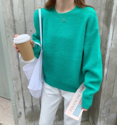 Oversized Romy trui, superzacht, trendy met geribbelde kraag en patroon, ideale vrouwenkleding voor elke gelegenheid.
