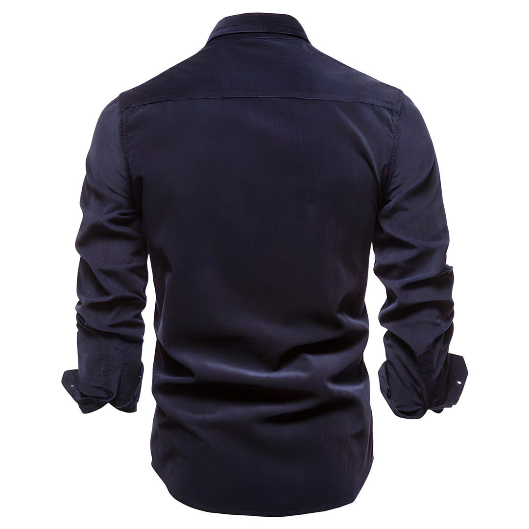 Nauwsluitend heren overhemd met lange mouw van zacht katoen, ideaal voor comfortabele herenmode. Casual chic.