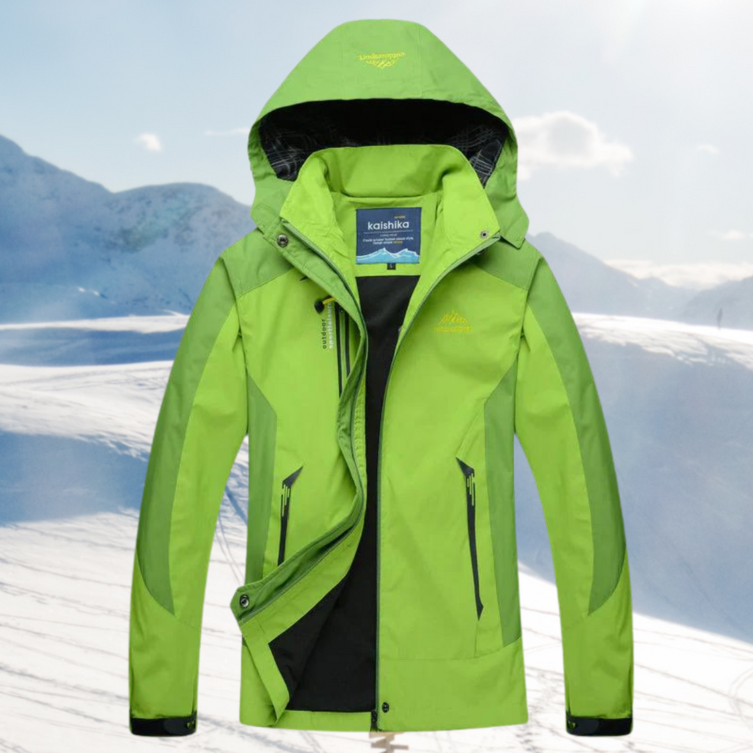 Zwarte functionele dames sportjas, winddicht en waterdicht, perfect voor outdoor activiteiten en comfort.