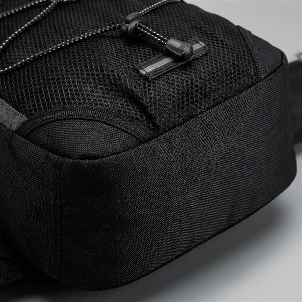 Robuuste Pathcore outdoor rugzak voor wandelaars; duurzaam, waterafstotend en comfortabel voor dagtrips.