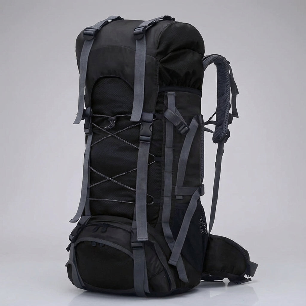 Zijaanzicht van de Pathward 60L wandelrugzak, toont compressiebanden en grote zijzakken.