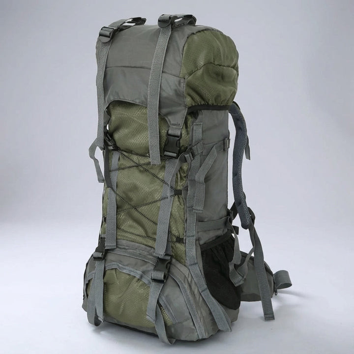 Ergonomisch rugpand van de Pathward 60L unisex trekking rugzak, voor optimaal draagcomfort op trektochten.