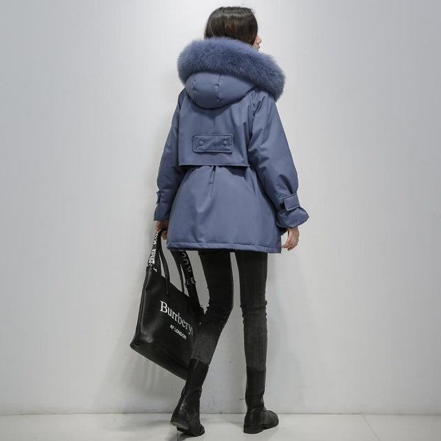 Elegante winterjas voor dames, warm en comfortabel, perfecte buitenkleding voor de winter.