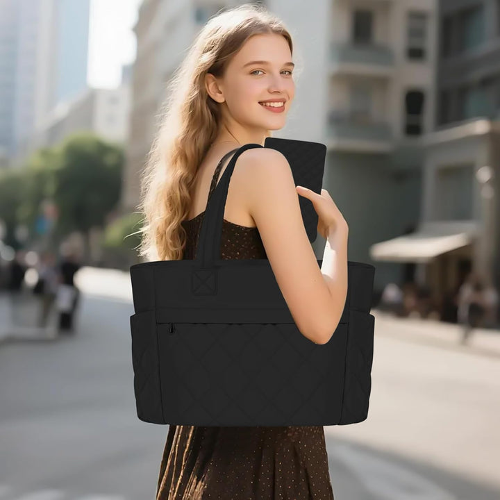 Elegante zakelijke laptoptas voor een opgeruimde werkplek, geschikt voor zowel heren als dames professionals.