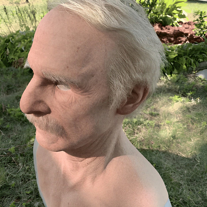 Oud man masker met beweegbare mond voor Halloween, realistisch latex design voor elk kostuumfeest.