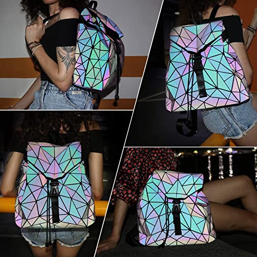 Trendy kleurveranderende damesrugzak met opvallend reflecterend geometrisch design.