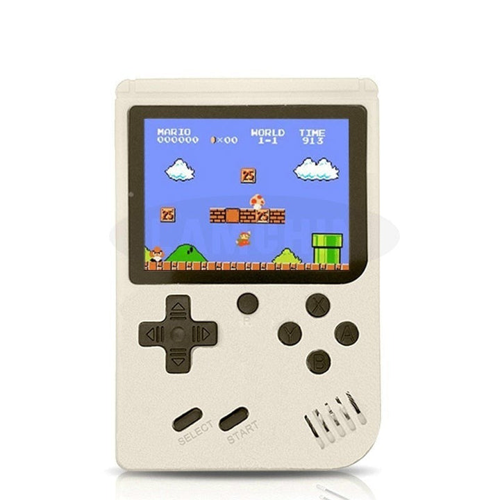 Compacte retro spelconsole in iconisch design met 400 ingebouwde klassieke games; direct gaming plezier.