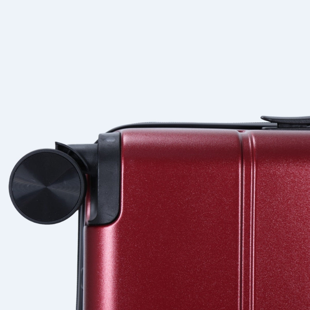 Veilige en ruime hardcase trolleys, onderdeel van een complete bagageset.