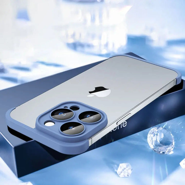 Schokbestendige ArmorEdge Max iPhone beschermhoes met verhoogde randen.