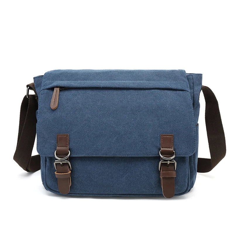 Bruine canvas werktas voor mannen, ideaal als crossbody of schooltas met veel ruimte.