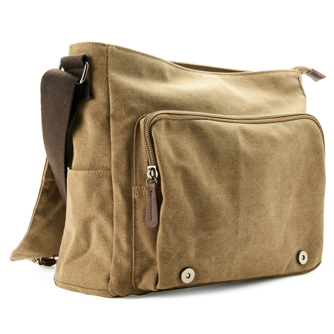 Man draagt stoere zwarte canvas crossbody tas, perfect als schooltas of werktas.