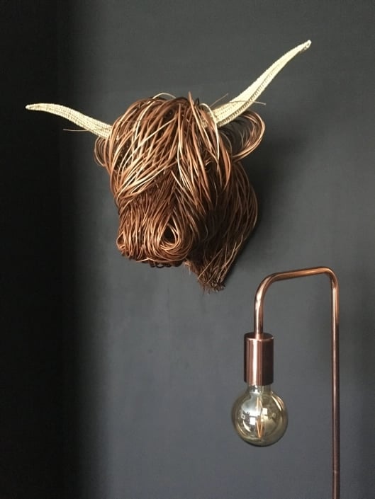 Robuuste koe wandsculptuur Bowie, handgemaakt en uniek, perfecte landelijke wanddecoratie voor interieur.