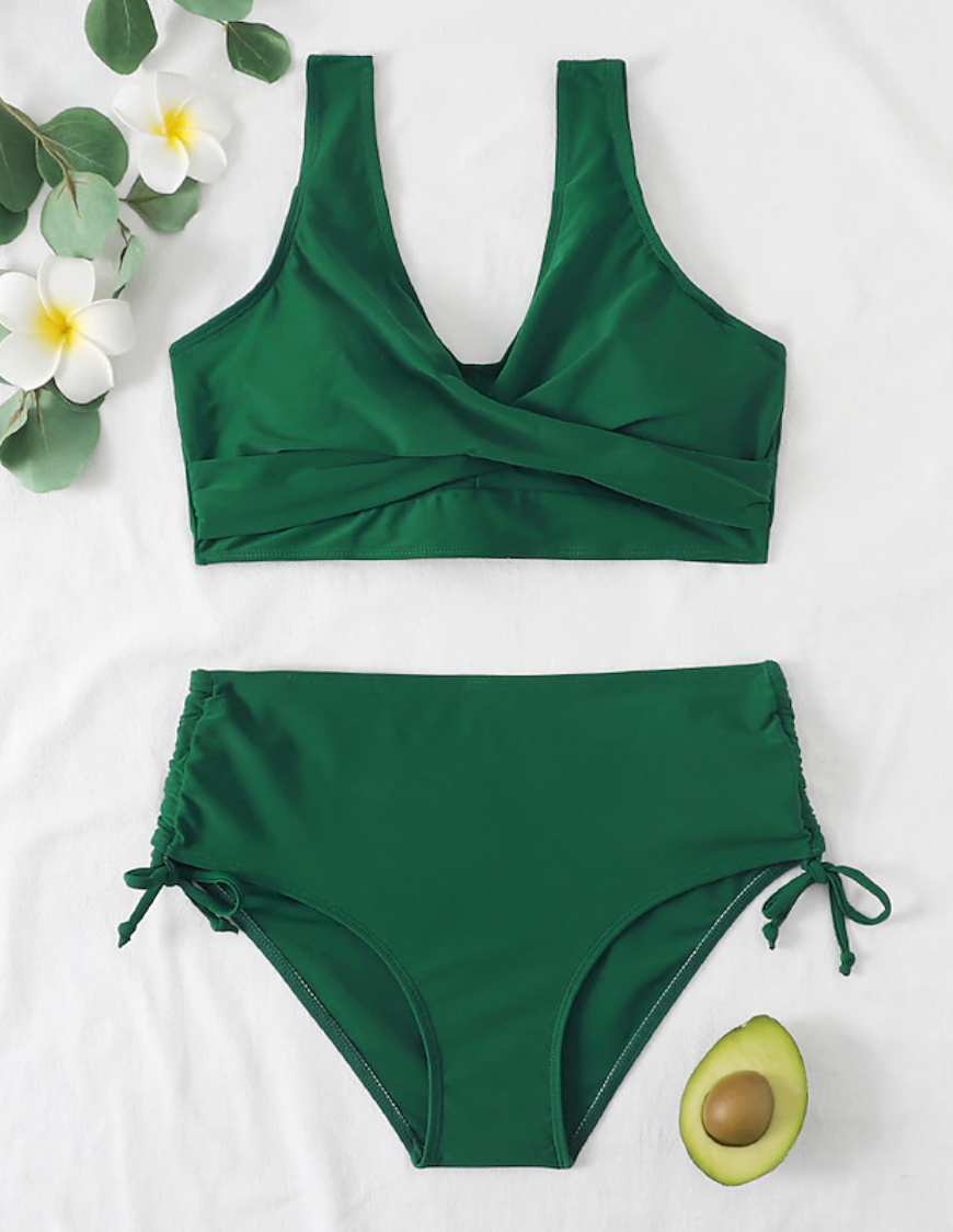 Comfortabele dames bikini set met high waist en verstelbare bandjes, sneldrogend materiaal. Essentiële zomer zwemkleding.