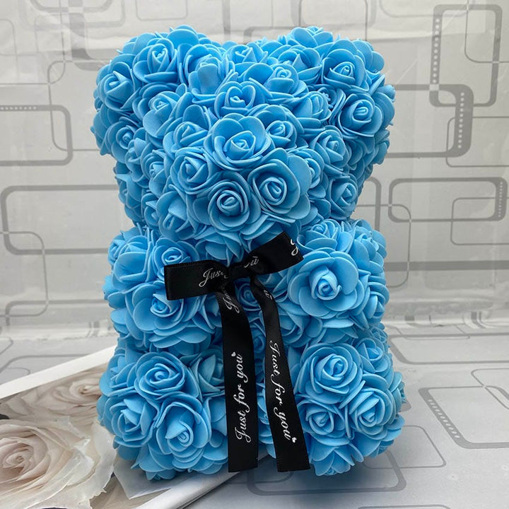 Rozenbeer met rode rozen; ideaal voor een luxe cadeau, jubileum of Valentijnsdag.