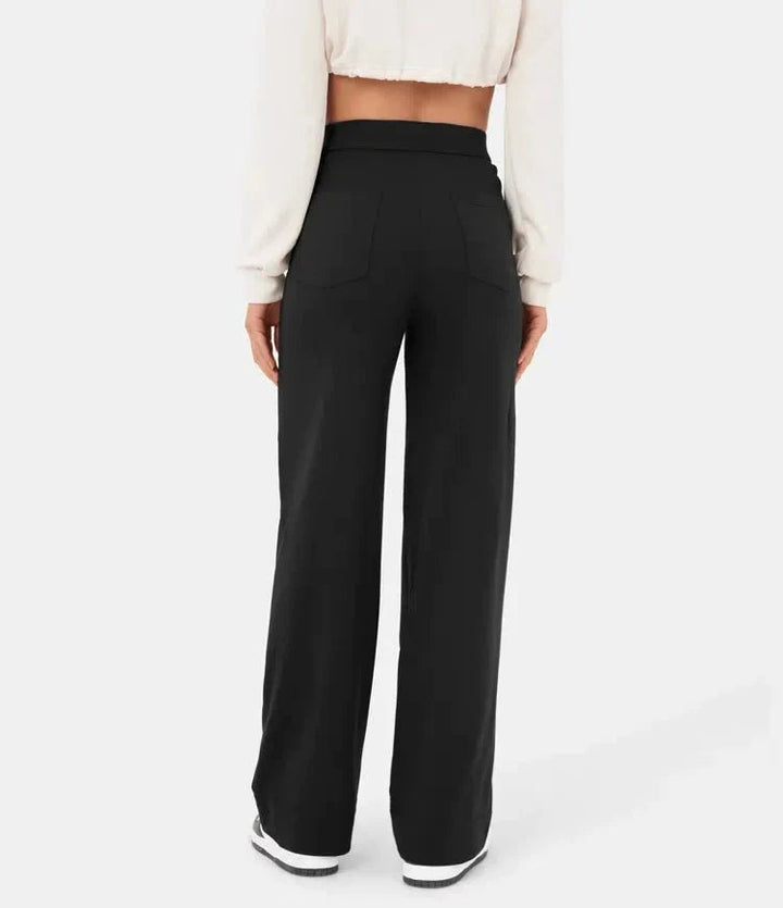 Stijlvolle zwarte wide leg damesbroek met hoge taille. Chino model voor elegantie en comfort.