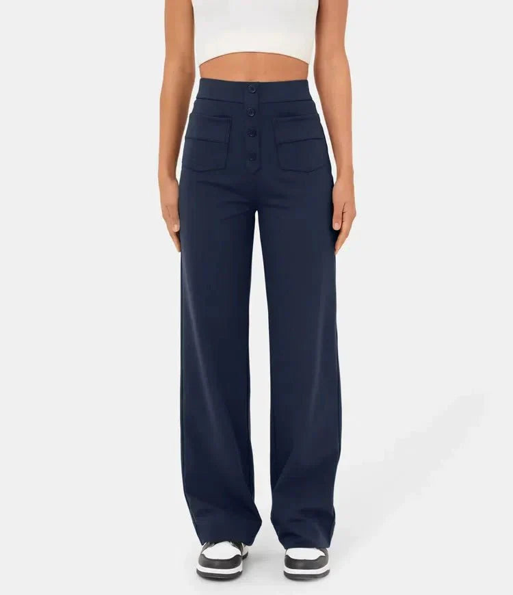 Lichtblauwe high-waisted wide leg broek voor dames. Comfortabele en modieuze chino.