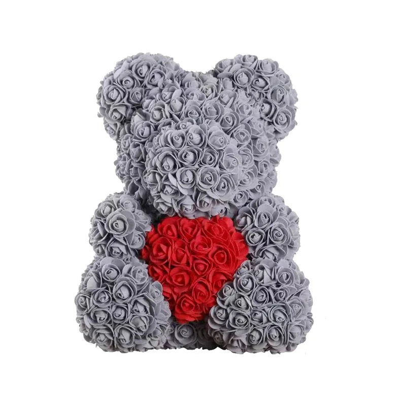 Handgemaakte rozenbeer knuffel van rozen; een blijvend symbool van liefde.