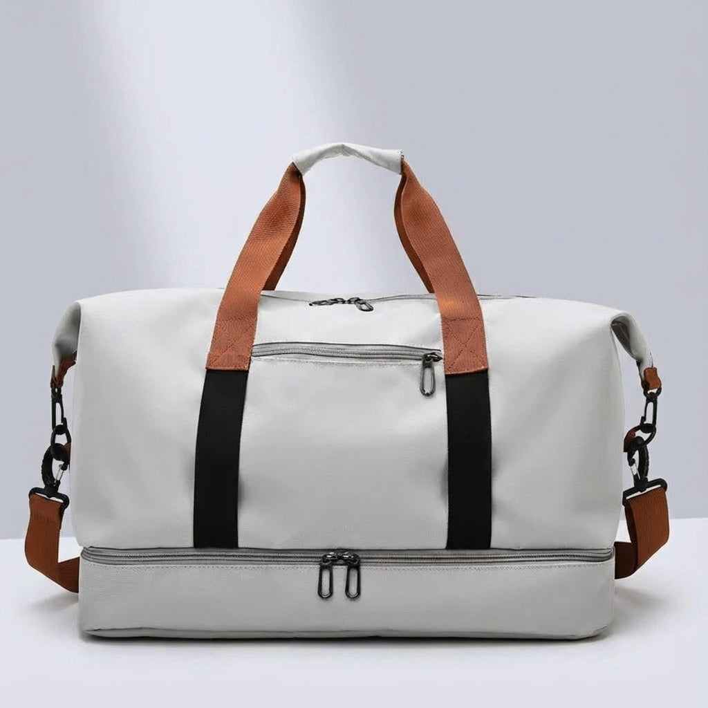 Waterafstotende Voyantu duffelbag, perfect voor sport of reizen. Houdt spullen droog en georganiseerd.
