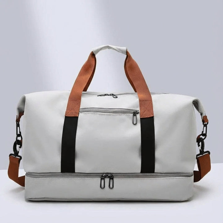 Waterafstotende Voyantu duffelbag, perfect voor sport of reizen. Houdt spullen droog en georganiseerd.