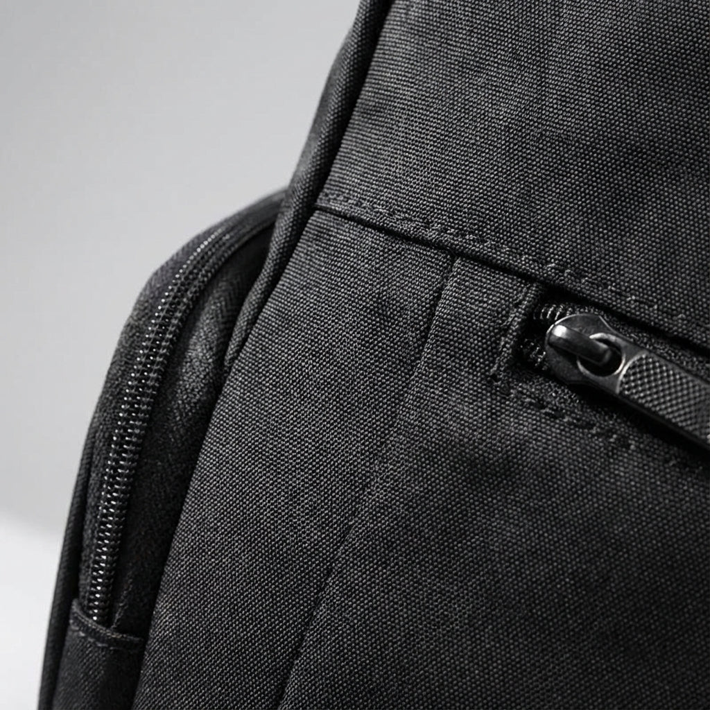 Venturo waterdichte rolltop laptoptas voor reizen en pendelen, geschikt voor dames en heren.