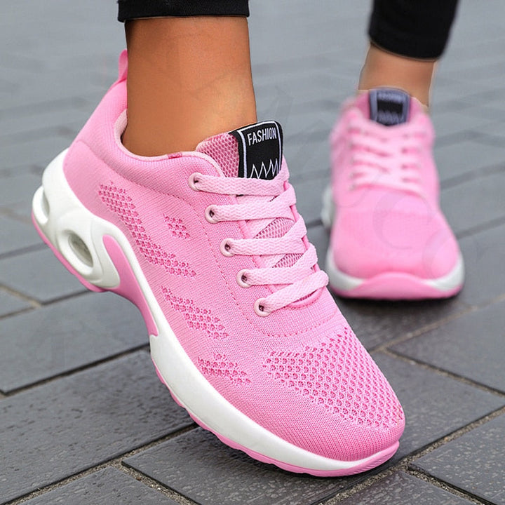 RunnyShoes dames sportschoenen in een moderne kleur; comfortabel en trendy voor actief sporten en fitness.