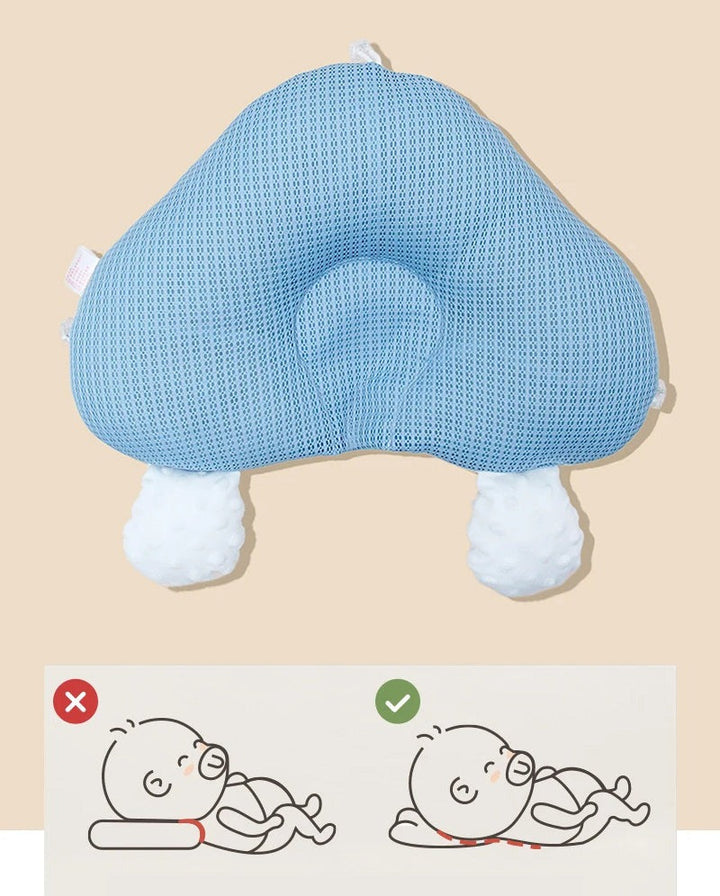 Detail van ergonomisch baby slaapkussen. Bevordert natuurlijke, veilige slaaphouding pasgeborene.