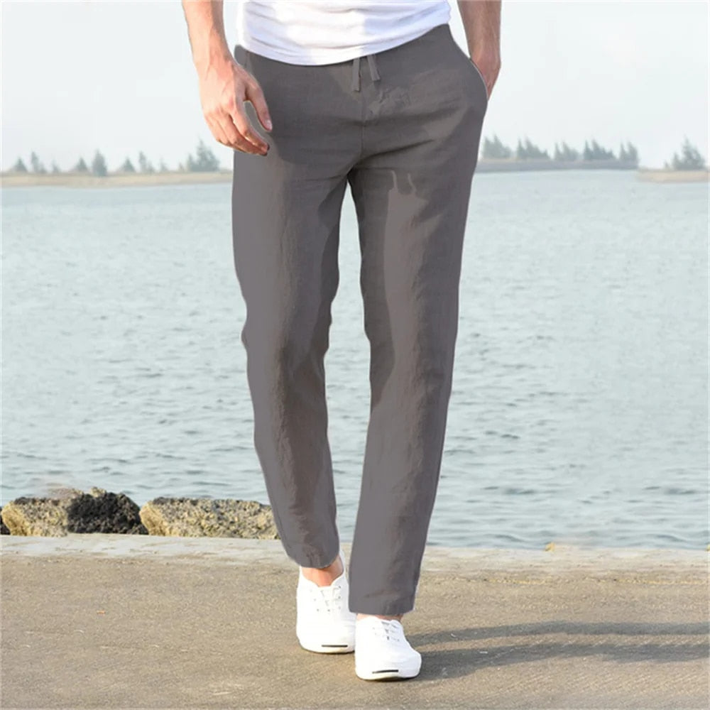 Comfortabele heren casual broek in tapered fit, ideaal als luchtige zomerbroek voor heren.
