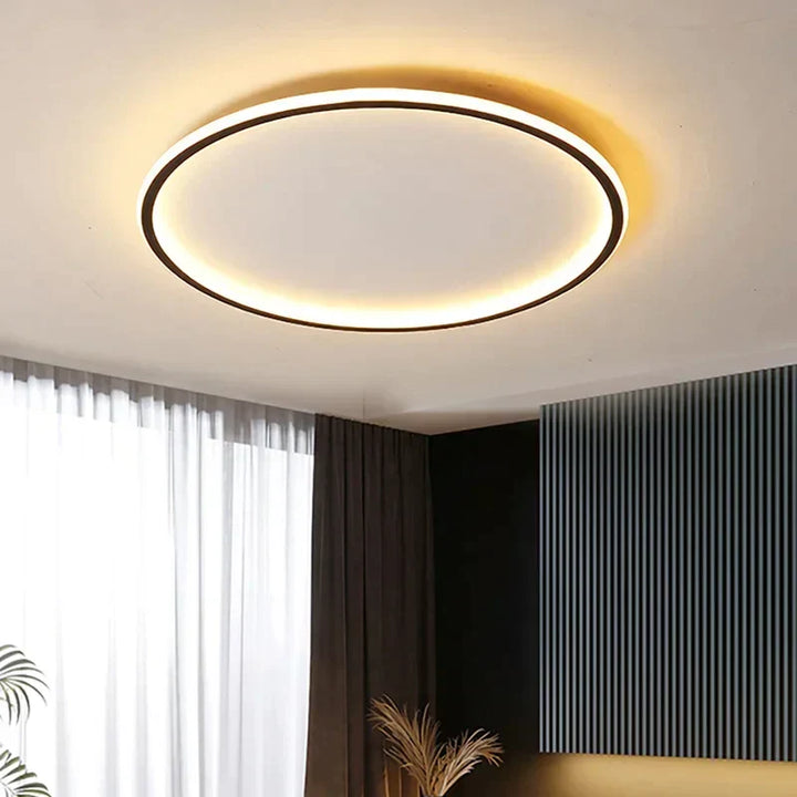 Scandinavische ronde LED plafondlamp voor modern interieur.