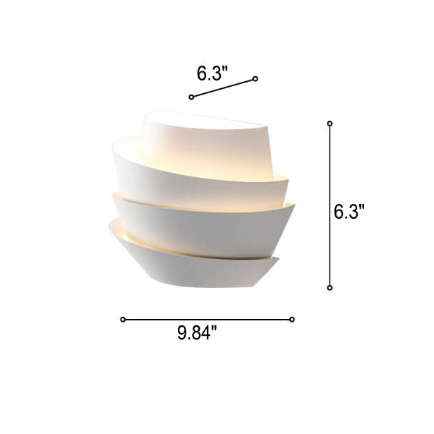 Moderne scandinavische wandlamp van ijzer, met dubbele lichtpunten voor elke kamer.