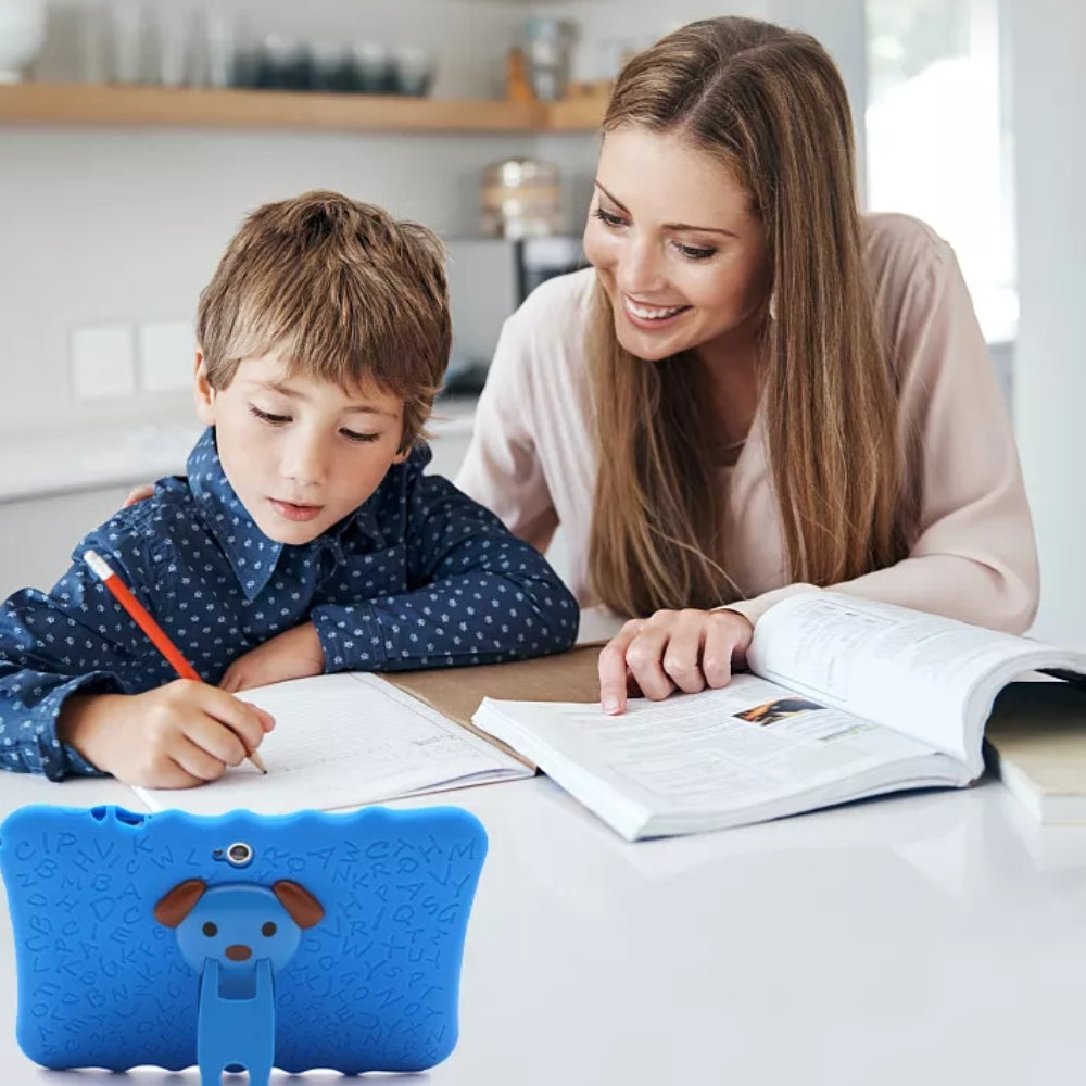Kindvriendelijke 7 inch Android tablet met schokbestendige hoes, perfect voor kleine handjes.