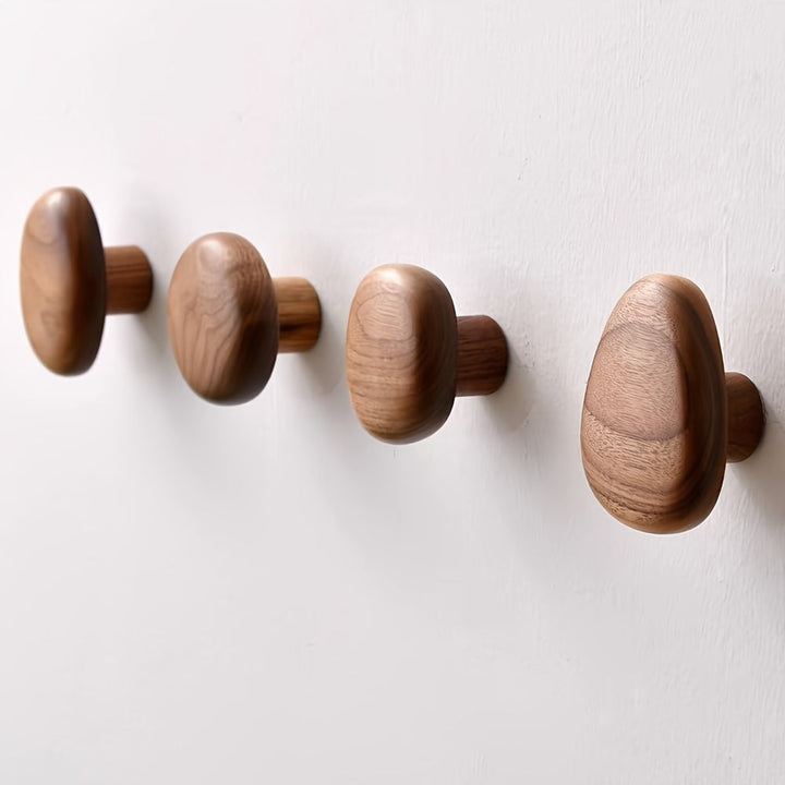 Natuurlijke houten wandhaken set, beuken- en notenhout design. Perfect als decoratieve garderobehaak in huis.