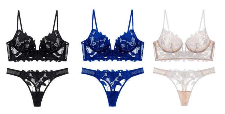 Comfortabele sexy dames lingerieset van Frans kant met diepe V-hals beha en slip.