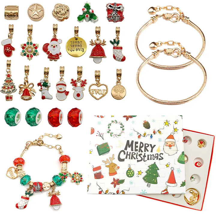 Detail van elegante roestvrijstalen bedels en een ketting uit de kerst adventskalender.