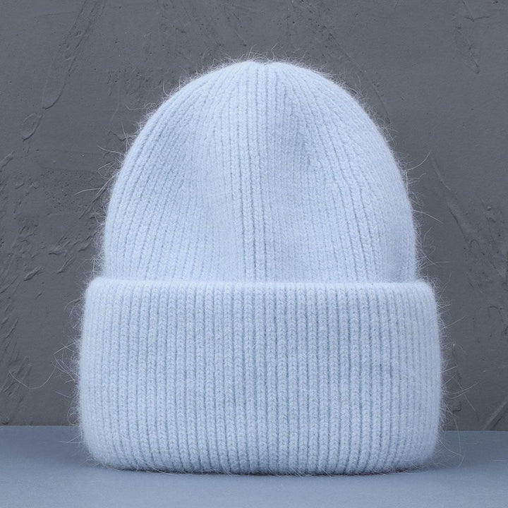 Details van de warme wintermuts in actie