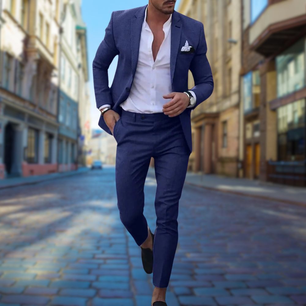 "Slim fit heren zomerpak voor bruiloften, elegant grijs met subtiele stiksels, perfecte pasvorm en ademend materiaal."