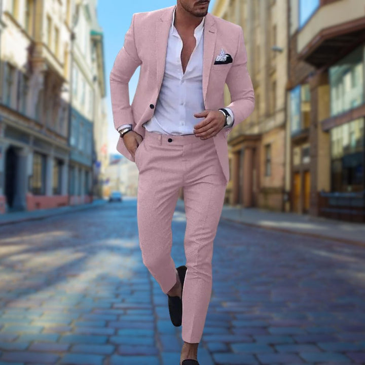 "Slim fit heren zomerpak voor bruiloften, elegant grijs met subtiele stiksels, perfecte pasvorm en ademend materiaal."