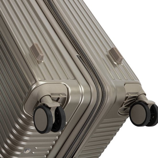 Soepele 360° draaibare wielen van de Mykonos hardshell koffer, perfect voor elke bestemming.