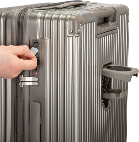 Gemakkelijke Mykonos hardshell reiskoffer met USB en bekerhouder, maakt bagage meenemen fijn.