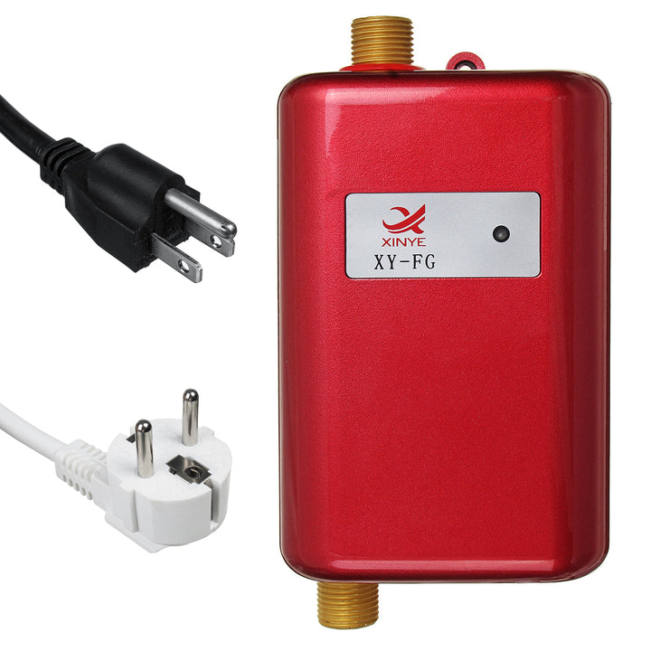 Tankloze SmartFlow elektrische boiler in badkamer, direct warm water voor douche of kraan, ruimtebesparend.
