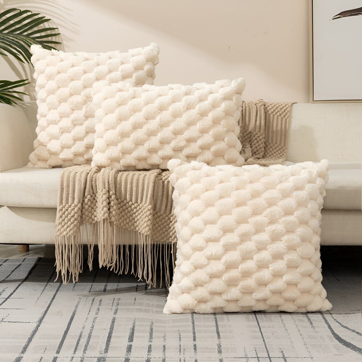 SoftLuxe fluweelzacht sierkussen 50x50 cm, perfect voor comfort en luxe decoratie in woon- of slaapkamer.