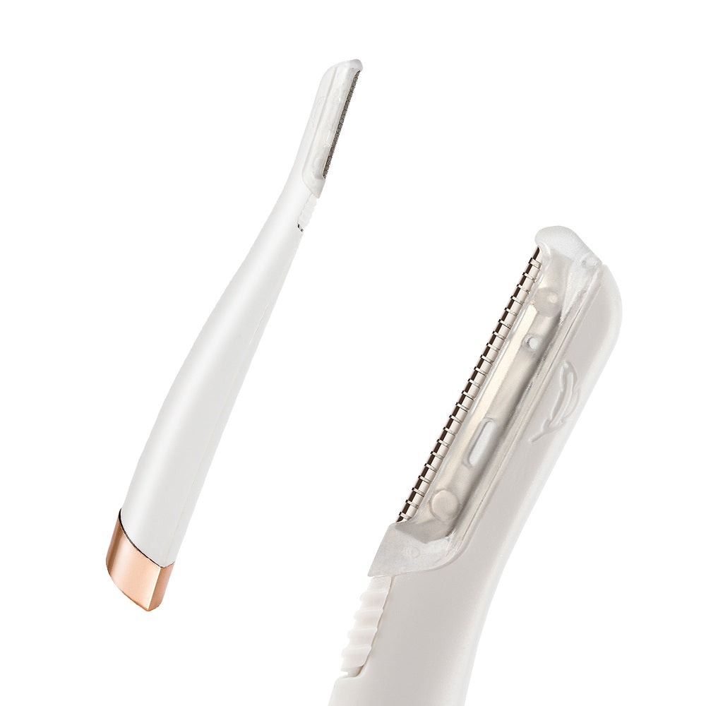Compacte SoftSkin™ gezichtshaar verwijderaar voor vrouwen, ideaal voor ontharen onderweg en snelle touch-ups.