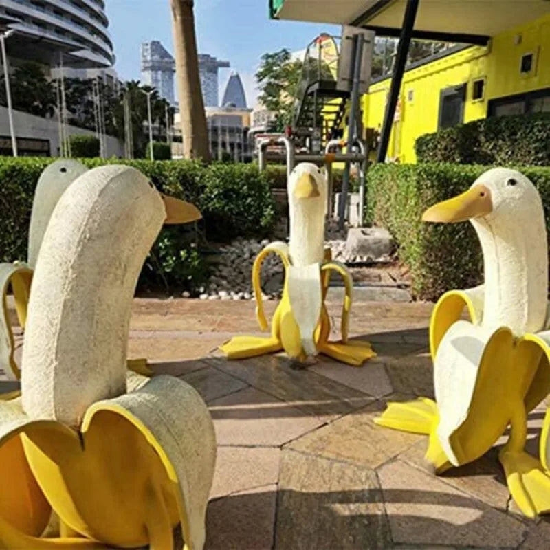 Handgemaakt banaan-eend harsbeeld: een grappig en uniek cadeau voor liefhebbers van bijzondere decoratie.