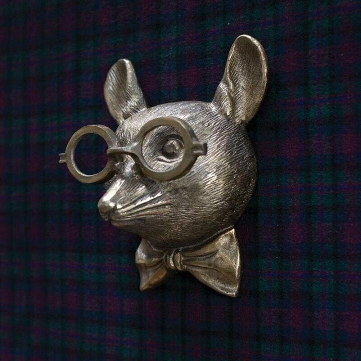 WallCritters haas dierenhoofd, vrolijke handgeschilderde decoratie voor woonaccessoires.