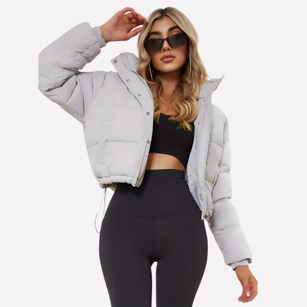 Modieuze korte damesjas met capuchon en rits voor een casual look. Perfect als lente- of herfstjas.