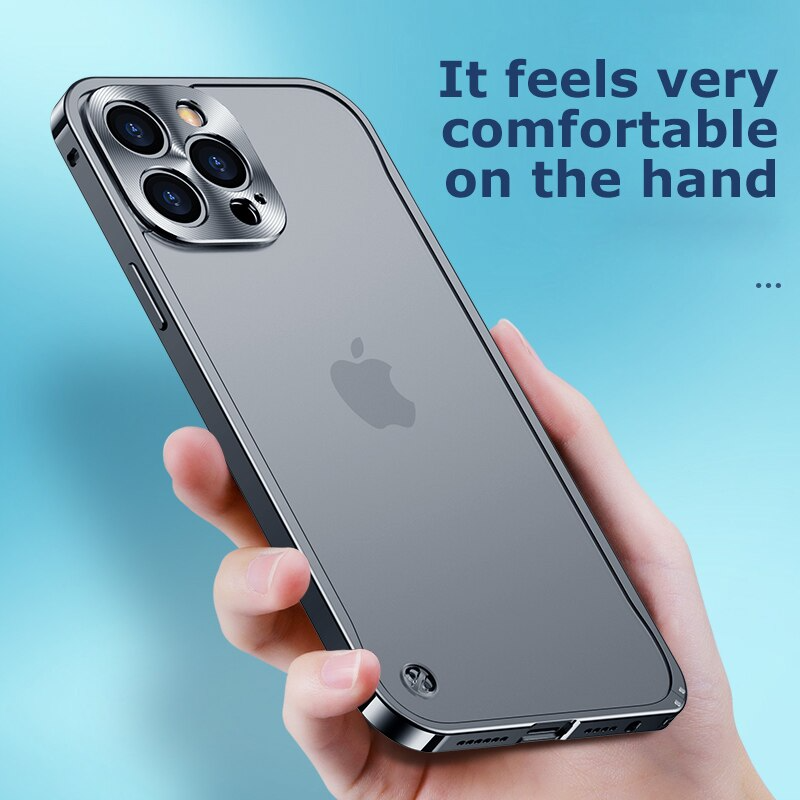 Hoogwaardige stalen MagSafe hoes voor iPhone, slank design en ultieme bescherming tegen krassen en stoten.