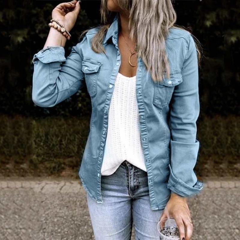 Aylas dames denim jack; een comfortabele en trendy zomerjas. Ideaal als modieuze bovenkleding voor vrouwen.