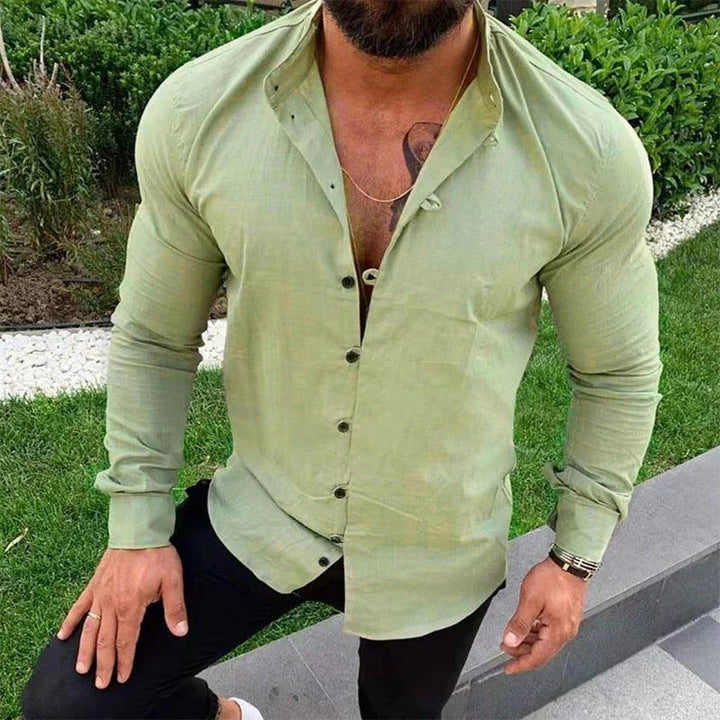 Stijlvol heren overhemd lange mouwen effen kleur. Comfortabel, perfect voor casual of formeel gebruik in lente/zomer.