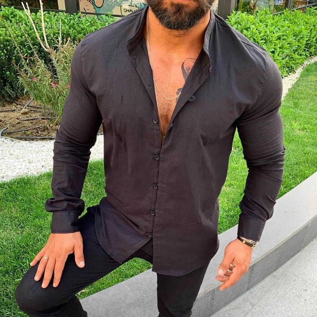 Comfortabel herenoverhemd effen kleur, lange mouwen. Veelzijdig voor formeel én casual, lente/zomer. Essentiële mannen blouse.