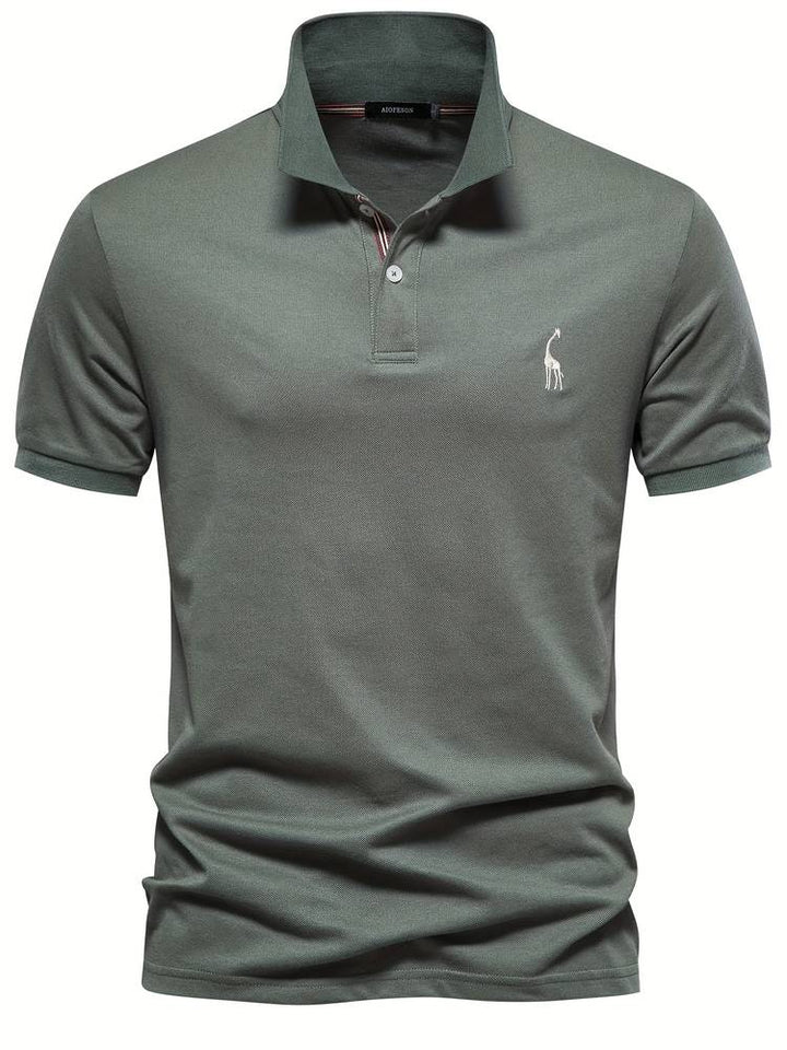 "Stijlvol heren poloshirt, elegant en comfortabel, perfecte pasvorm, ontworpen voor veelzijdige looks in elke outfit."